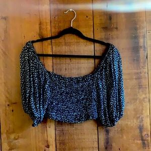 Forever 21 super cute puff sleeve top